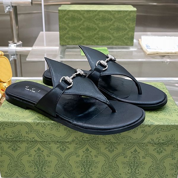 Klassische Pferdetitel Schnalle Designer Flache Hausschuhe Scuffs Italien Marke Sunshine Beach Damen Sandalen Luxus Doppelbuchstabe Echtes Leder Casual Flip Flop Scarpe