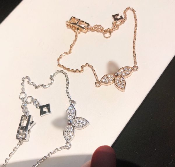 2024 pulseiras de corrente de luxo monograma marca designer qualidade superior cristal prata quatro folhas trevo charme pulseira para mulheres festa presente jóias