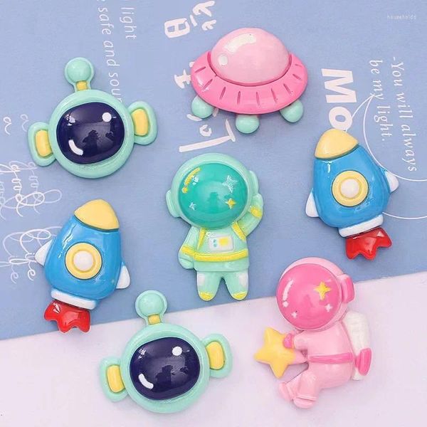 Craft Araçları 10 PCS Renkli Reçine Karikatür Uzay Astronot Earth Serisi Hayvan Düz Back Scrapbook Diy heykelcik Dekor El Sanatları