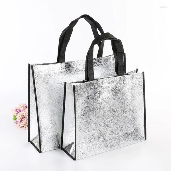 Confezione regalo 500 pz/lotto Logo personalizzato Laser Metallico laminato Tessuto non tessuto Supermercato Shopping Abbigliamento Scarpe Borsa da imballaggio