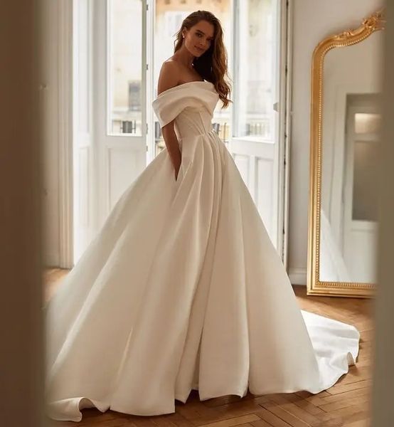 Neues Designer-Hochzeitskleid 2024, schulterfrei, Satin, offener Rücken, A-Linie, Hofzug, Brautkleider, Prinzessin, Vestido De Novia Robe De Mariage