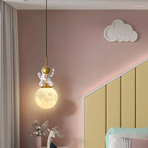 Lampade a sospensione 2024 Lampada da soffitto Torcia Nordic Led Astronauta Lampadario Lampada a sospensione per la decorazione della camera dei bambini 3 colori caldo freddo