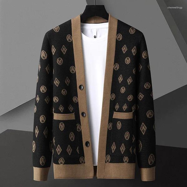 Maglioni da uomo Cardigan lavorato a maglia con tasca con scollo a V 2024 Cappotto maglione scialle casual jacquard moda primavera e autunno