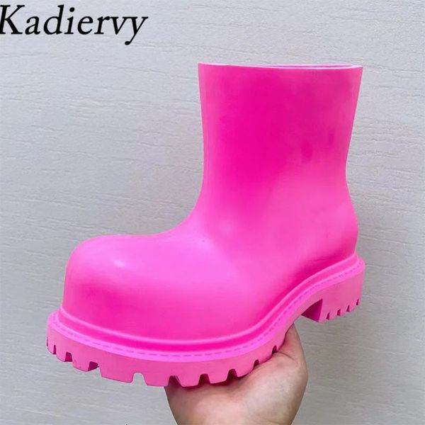 RainBoots Женские резиновые водонепроницаемые непромокаемые туфли для подиума Короткие сапоги без шнуровки с круглым носком Женские непромокаемые сапоги ярких цветов на плоской подошве 240125