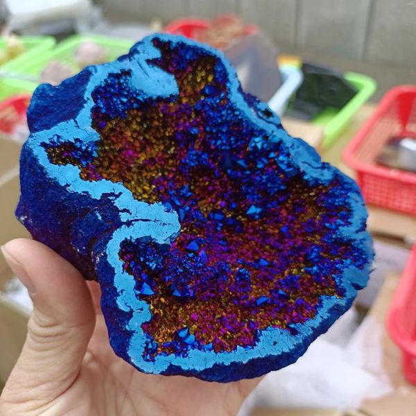 Dekoratif Figürinler Büyülü Doğal Geode Agate Electoplate Renkler Dekorasyon Kuvars Kristal Mineral Şifa Ev Ofisi Degaussed Gem