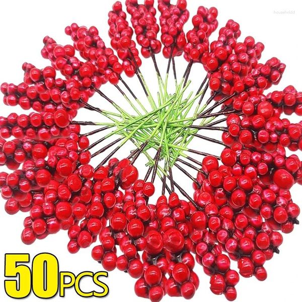 Fiori decorativi 50/5 pezzi Rami di bacche di agrifoglio artificiale Bacche di Natale Bouquet di fiori finti Corona fai da te Albero di Natale Festa di nozze a casa