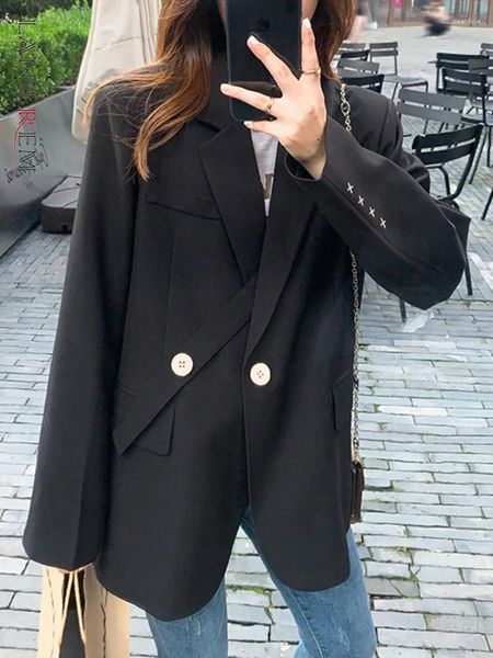 Damenanzüge LANMREM Koreanischer Stil Blazer mit langen Ärmeln besticktes Design Knopf gespleißt weiblich 2024 Frühlingsmode Mantel 24977
