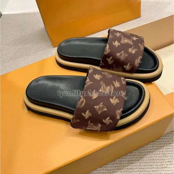 Druckt klassische Designer-Damenhausschuhe, Sommer-Männer-Designer-Slides, flache Sandalen, Pool-Kissen-Pantoletten, gepolsterter Vorderriemen, Strand-Sandels 567