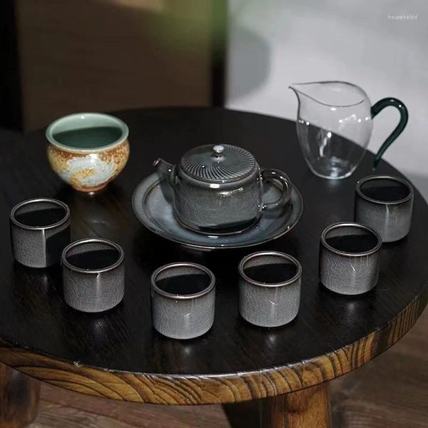 Set di stoviglie Set da tè Kung Fu in ceramica con smalto nero per pneumatici in ferro