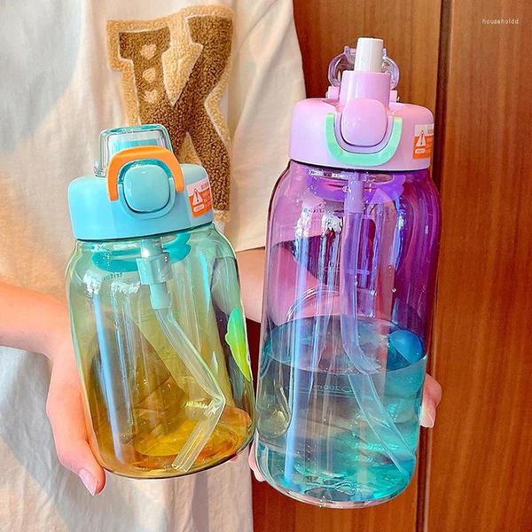Bottiglie d'acqua Bottiglia di grande capacità da 1 litro con cannuccia Sport all'aria aperta Bere tazze sportive di colore Plastica portatile