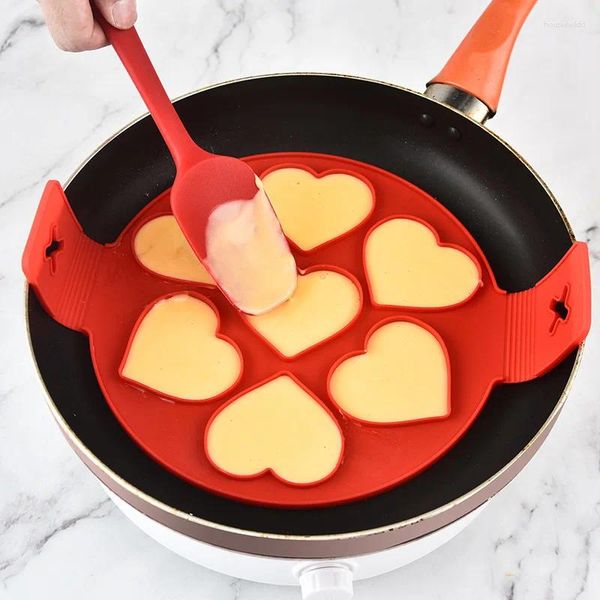 Moldes de cozimento de sete buracos em forma de coração ovo vaporizador diy poroso panqueca frito fogão de silicone molde molde de torta 2024