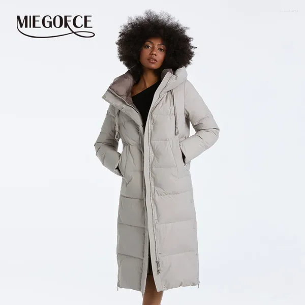 Женские плащи MIEGOFCE2024, зимняя коллекция, однотонная удлиненная куртка, стеганое женское пальто с капюшоном, ветрозащитное, теплое, хлопковое, повседневное