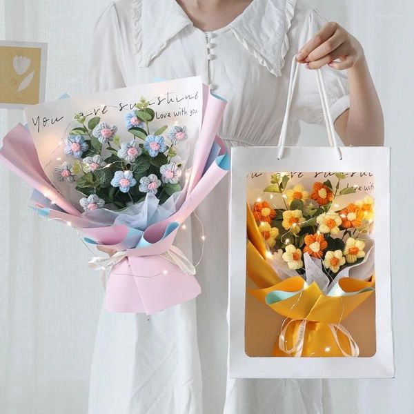 Fiori decorativi 1PC Ins Soffio Fiore all'uncinetto Bouquet lavorato a maglia a mano Regali artigianali fai da te Tessuto Regalo fatto in casa per la giornata degli insegnanti