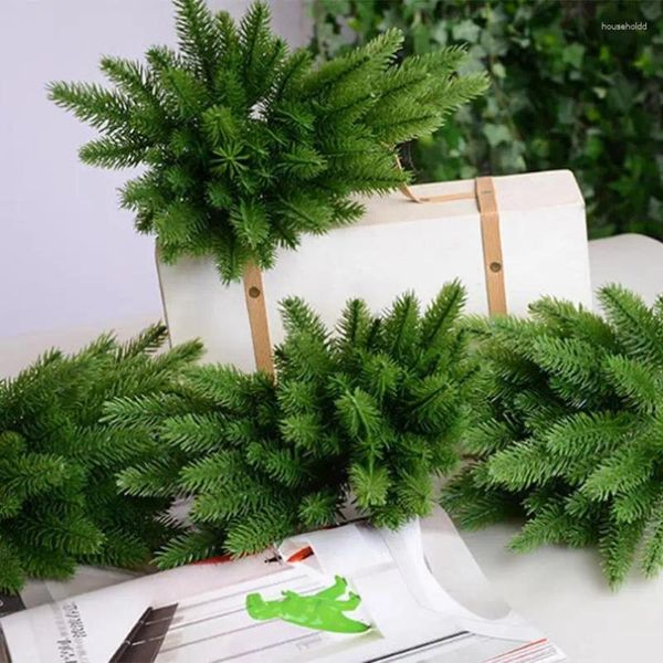 Fiori decorativi 5 pezzi albero di Natale piante artificiali rami di pino accessori fai da te decorazioni per feste annuali ornamenti nuziali regali per bambini
