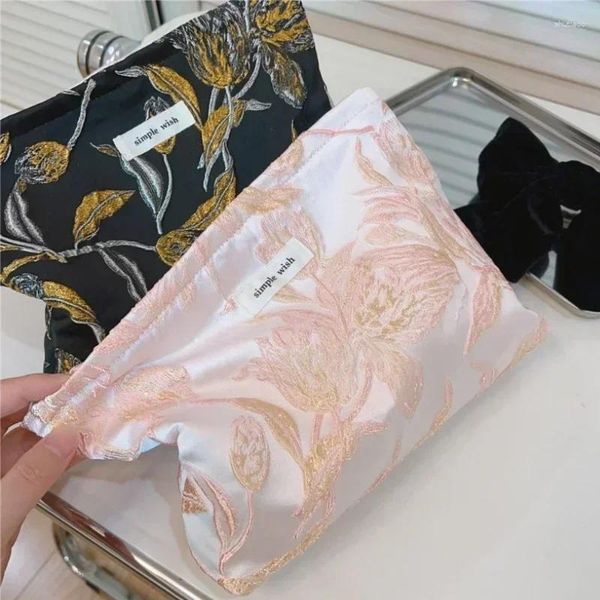 Kozmetik çantalar büyük kapasiteli yıkama tuvalet mms organizatör moda altın iplik çiçek jakard debriyaj çantası kadın makyaj torbası