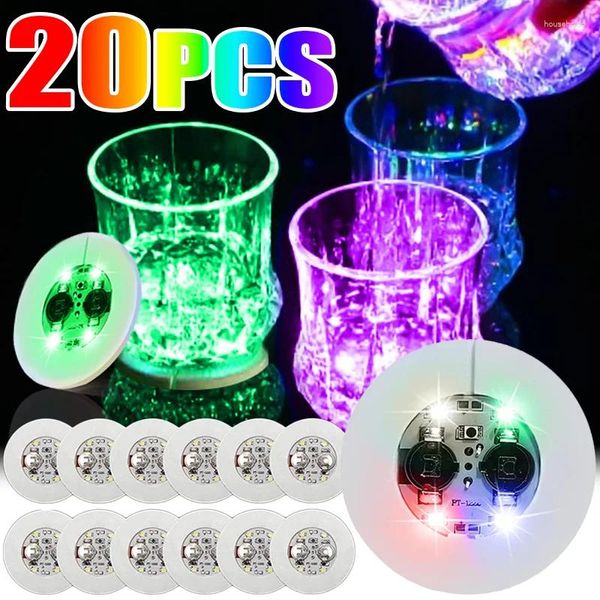 Tapetes de mesa LED Luminous Coaster Adesivos Alimentados por Bateria Coloridos Coasters Garrafa de Licor Tapete para Bar Club Party Decor Atmosfera Luzes