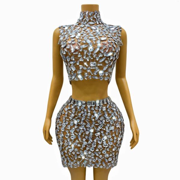 Abbigliamento da palco Argento Grandi strass Brillanti Top Gonna Set Cristalli trasparenti sexy Outfit Collezioni per feste di compleanno Xingguang