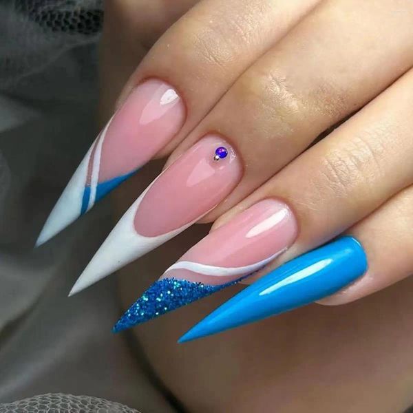 Künstliche Nägel, 24 Stück, glänzend blau, gefälschte, lange, spitze, drücken Sie auf französische Ballett-Nagelspitzen mit Pailletten-Design, tragbar, vollständige Abdeckung