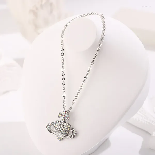 Charms FeeHow Klasik Cross Heart Annulus AB Kadınlar İçin Muhteşem Rhinestone Kolyeler Moda Gezegeni Şeklinde Kolye Parti Takı