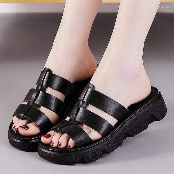 Тапочки Классические женские сандалии и летние - продажа однотонной обуви на толстой защитной подошве