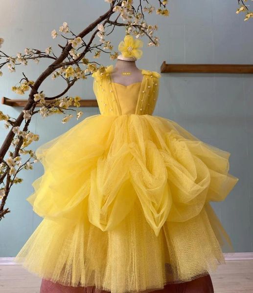 Abiti da ragazza Puffy Yellow Pageant Perle di lusso Senza maniche Abiti da compleanno per bambini Abito da ballo per bambine a strati Poshoot