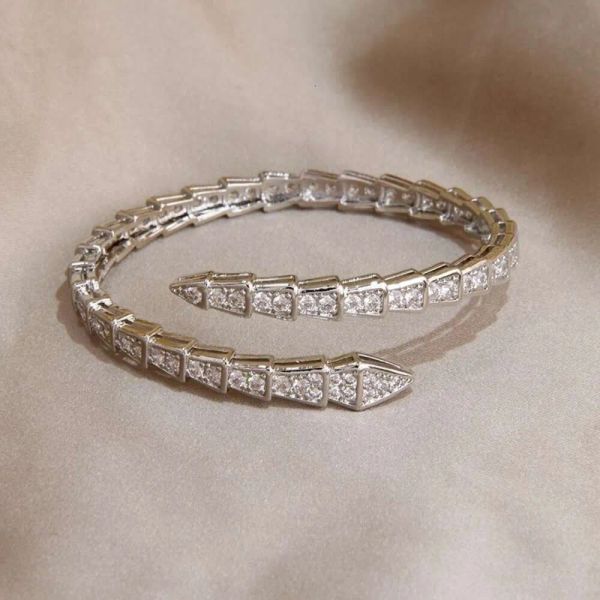 2024 Armband Designer Damen Top Qualität Armreif Schlangenknochen Volldiamant Armband Weiblich Klassisch Silber Diamant Offenes Armband Weiblich Vielseitig