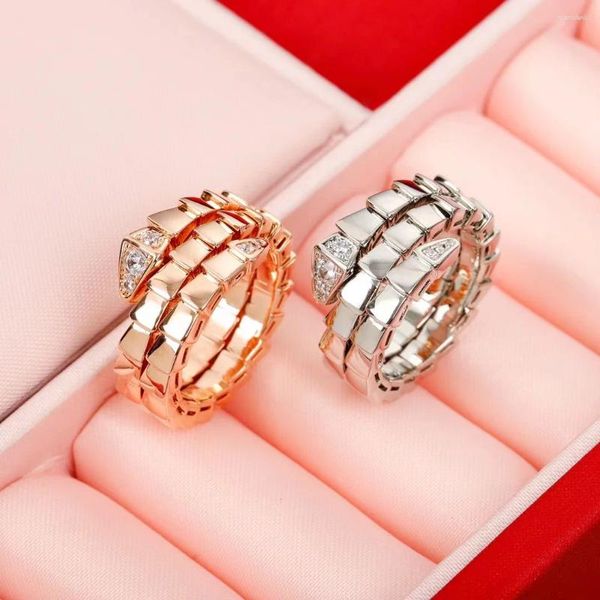 Cluster Ringe Verkauf 925 Sterling Silber Klassische Kopf und Schwanz Diamant Schlange Knochen Elastische Ring Party Luxus Mode Marke Schmuck