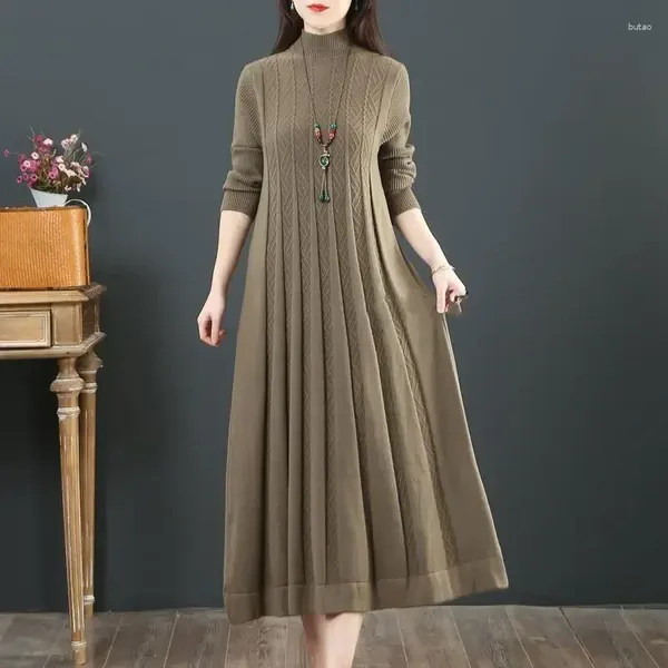 Sıradan Elbiseler 2024 Sonbahar Kış Büyük Boyut Kapak Göbek Elbise Orta Yaşlı Yaşlı Anne Retro Uzun Örme Kazak Vestidos 5xl