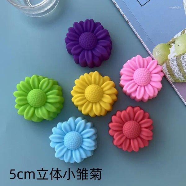 Moldes de cozimento 20 pcs 5cm pequena margarida bolo molde cupcake copo resistente ao calor antiaderente silicone sabão chocolate ferramenta de cozinha