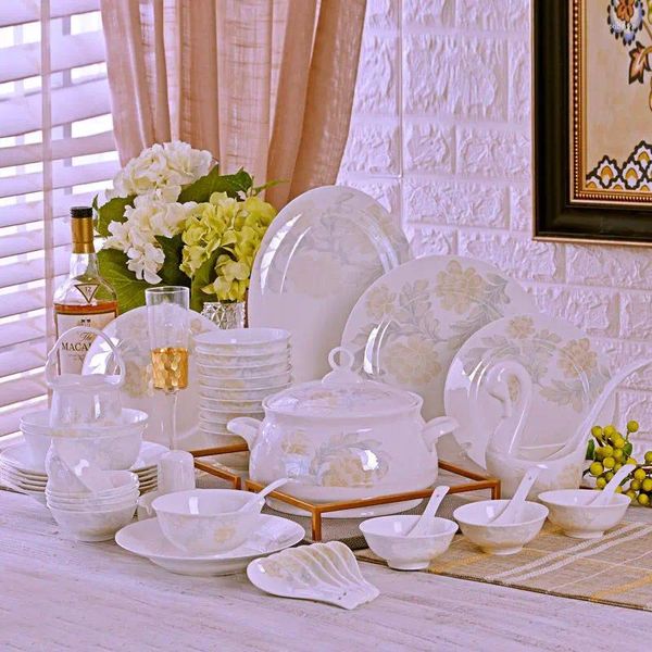 Conjuntos de talheres 46 pcs pratos conjunto combinação casamento housewarming presente tigelas placas talheres osso china jantar terno