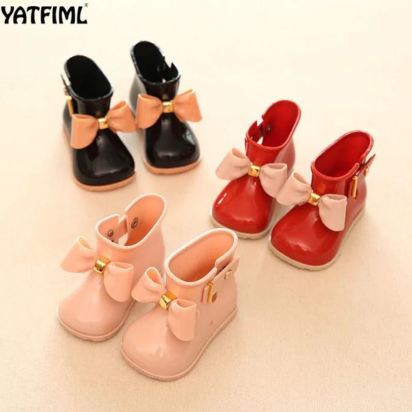 YATFIML Moda bebê menina botas de chuva botas impermeáveis de PVC com arco sapatos de chuva infantis 240127