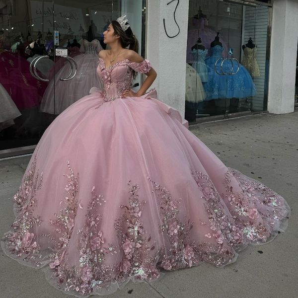 Funkelndes rosa herzförmiges Quinceanera-Kleid 2024, schulterfrei, Applikationen, Perlen, Party, Sweet-16-Ballkleid, Abschlussballkleid