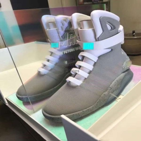 Lacci automatici Air Mag Sneakers Marty Mcflys Led Scarpe da esterno Uomo Ritorno al futuro Glow In The Dark Grey Boots Mcflys Mags con scatola taglia 40-47