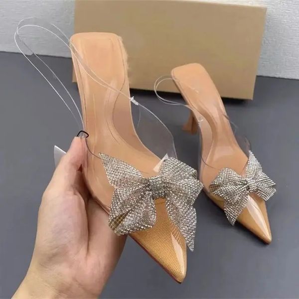 Bug -Strassstein 86 Slingback Heels Chic Speced High Heel Pumps Sommer Mode transparente Frauen Sandalen 240125 C.