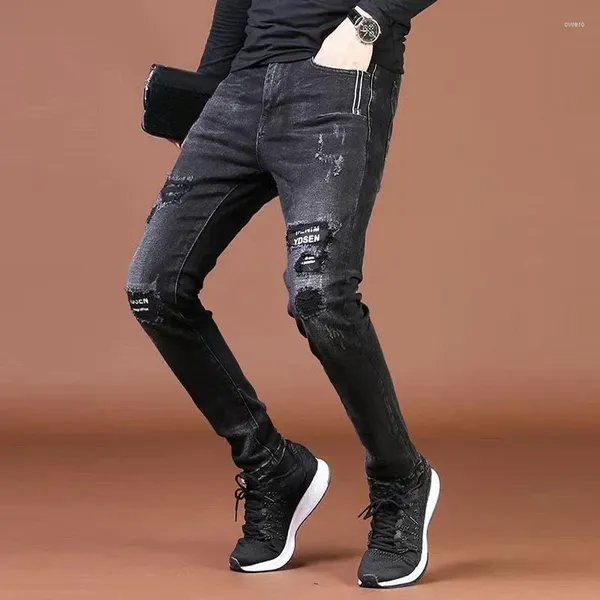 Jeans masculinos homem quebrado calças de cowboy calças magras rasgadas ajuste fino com buracos bolsos tubo apertado preto rasgado tendência 2024 regular