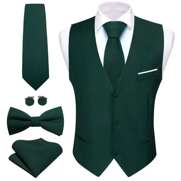 Gilet da uomo di design verde scuro gilet in raso di seta solido cravatta papillon Hanky matrimonio formale abito maschile giacca senza maniche Barry Wang 240125