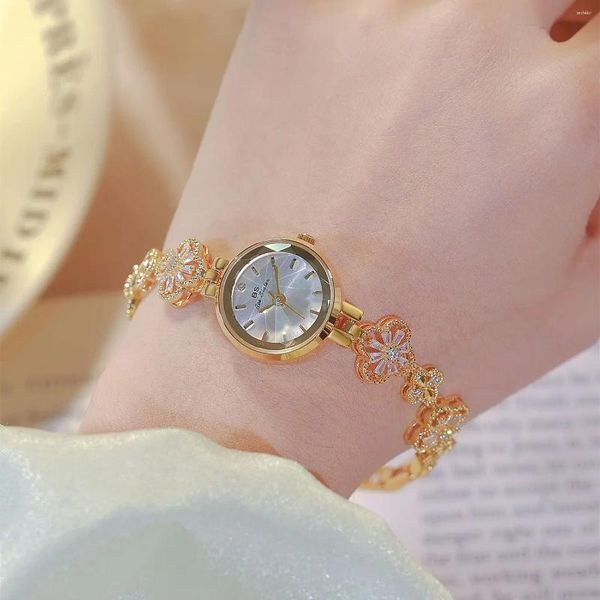 Relógios de pulso 2024 Bs Bee Sister Crystal Watch para mulheres famosas à prova d'água elegante pequeno mostrador senhoras