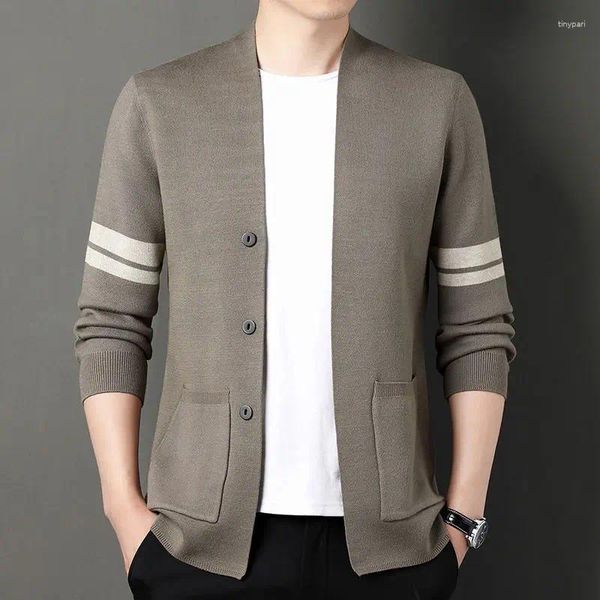 Giubbotti da uomo 2024 Autunno KPOP Stile di moda Harajuku Slim Fit maglioni Casual Tutti i fiammiferi Maglieria Cardigan con scollo a V Stripe manica lunga