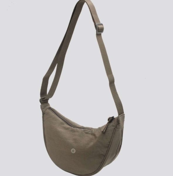 Designer 24ss Lululemens Tasche Damen Gleicher Stil Oblique Cross Bun Freizeit Yoga Nylon Schulter Yoga Sport Luxuriöse Lulu Umhängetasche, alles passend