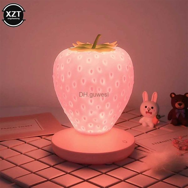 Luci notturne Lampada a fragola a LED per sensore tattile in silicio USB dimmerabile Luce notturna da comodino idilliaca per la decorazione della casa YQ240207