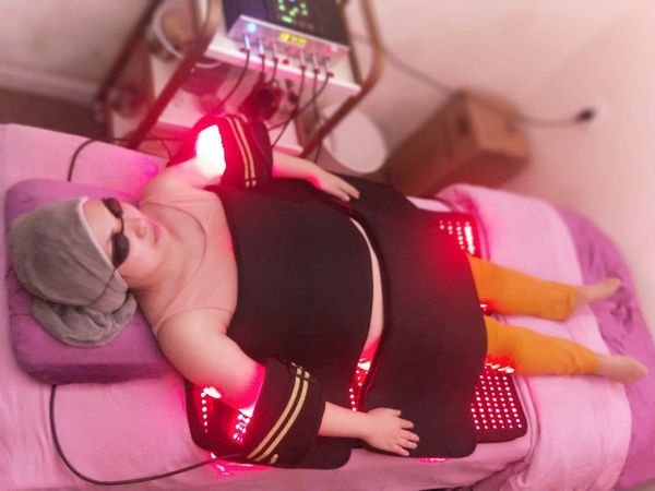 Lipo Melt Perdita di peso LLLT Terapia laser a basso livello Letto per terapia con luce rossa per tutto il corpo