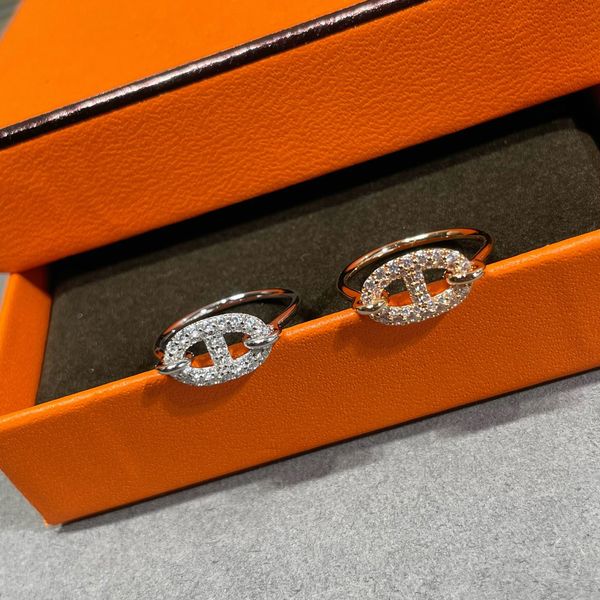 Anel designer anel anéis de jóias de luxo para mulheres anel de diamante completo Três cores disponíveis Atmosfera simples e versátil Jóias para namoradas