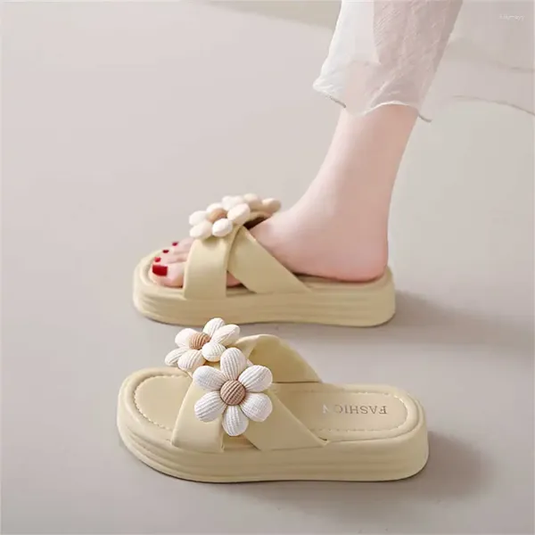 Sandálias Chave Altura Aumentando Sapatilhas Femininas 2024 Original Chuveiro Chinelo Sapatos Mulheres Modelos Esportes No Exterior