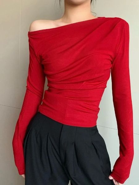 2023 Maglietta bianca sottile Nero Rosso Donna Abbigliamento normale sexy con spalle scoperte Top per le donne Estetica Corea Moda divertente Tee 240201