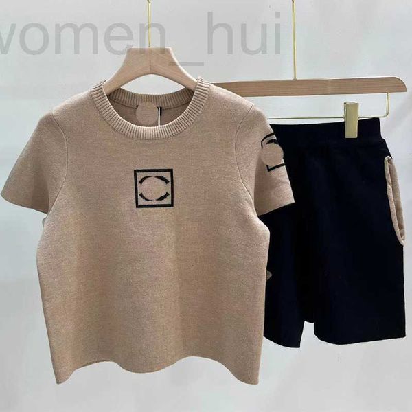 Zweiteiliges Kleid Designer Xiaoxiangfeng Mittelalterliches Strickset Rundhals-Kurzarmoberteil + Shorts mit hoher Taille und weitem Bein Neu für Frühjahr/Sommer 2023 LRCB