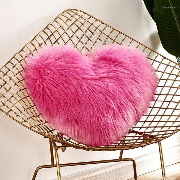 Kissen 2PC Rosa Kunstpelz Liebe Herz Überwurf Fall Couch Sofa Bett Dekorative Abdeckung Flauschige Luxus Plüsch Kissen Hause decor