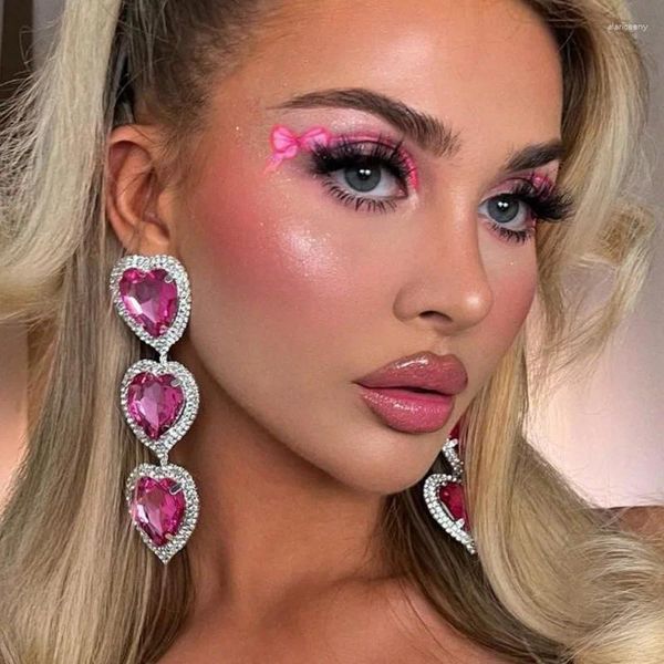 Baumelnde Ohrringe Vintage süßer dreiherzförmiger Anhänger für Frauen Strass übertriebene Barbie-Mädchen-Ohrring-Clip-Make-up-Kugel-Schmuck