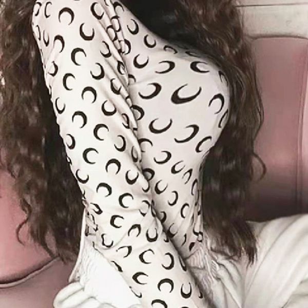 Дизайнерская одежда, женские топы, футболка Marine Serre Moon, женщина снимает футболки, Женственный сексуальный топ с принтом Луны, женский топ с принтом и длинным рукавом, графический солнцезащитный крем, подкладка из ледяного шелка
