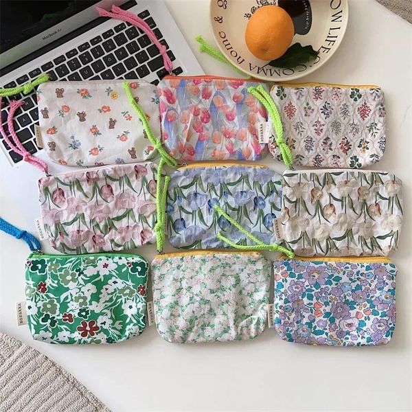 Kozmetik Çantalar Günlük Makyaj Çanta Kart Organizatör Para Çantası Kulaklık Yumuşak Çiçek Debriyaj Basit Taze Taşınabilir Depolama