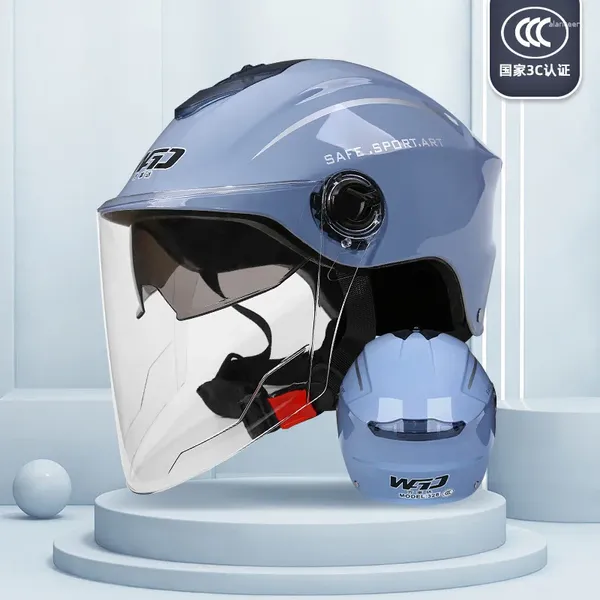 Motorradhelme 3C-zertifizierter Helm Sommer-Elektroauto-Schutzkappe Sonnenbeständige, atmungsaktive Doppellinsen für Männer und Frauen.